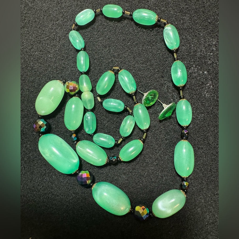 Long Vintage Teal Green Glass  Bead Necklace Hand Strung Oval Beads+ earrings